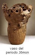 caratteristico vaso del periodo Jomon
